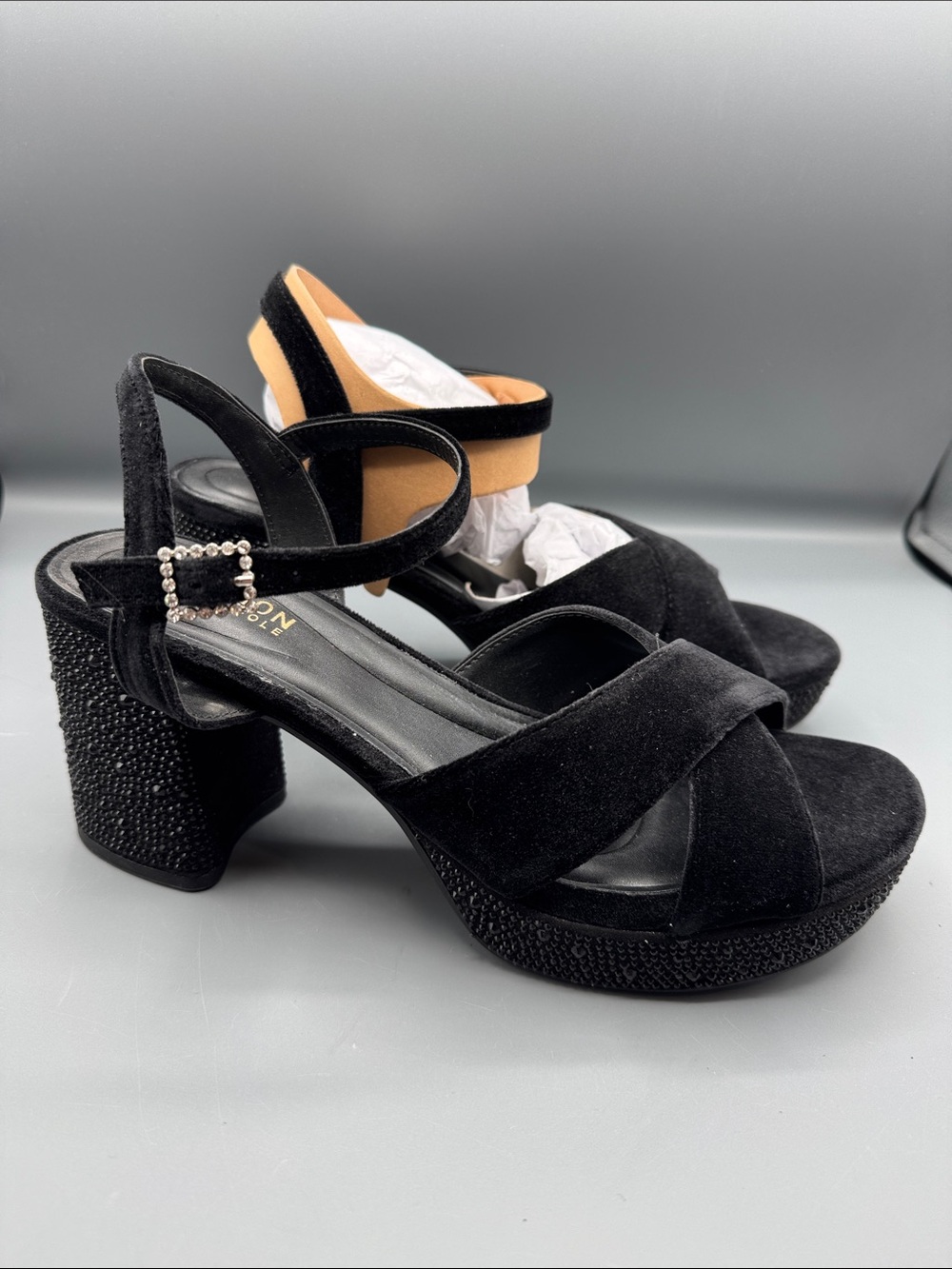 Kenneth Cole Women's Reeva Velvet Platform Dress Sandals - Picture 2 of 4